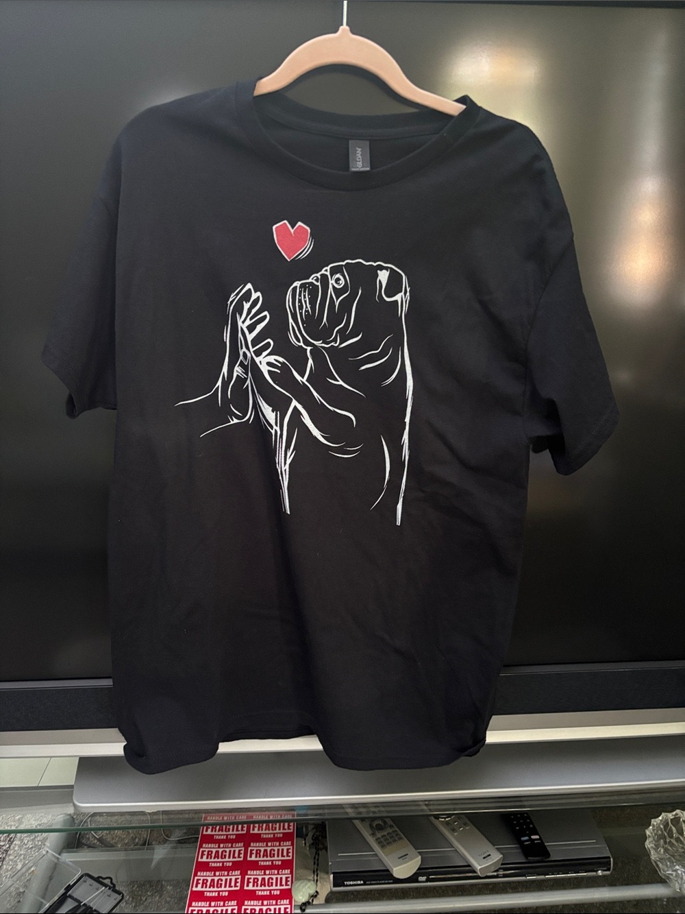 Bulldog Paw T Shirt Sz Men’s Large